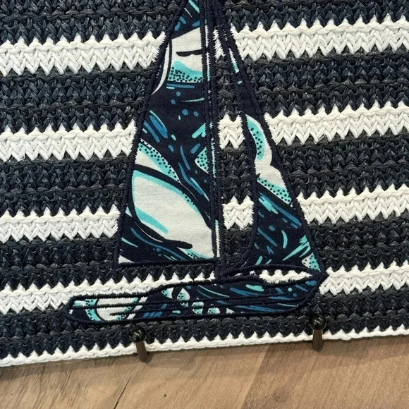 🍀 VERA BRADLEY NWT SHORE ENOUGH STRAW POUCH - Picture 4 of 8